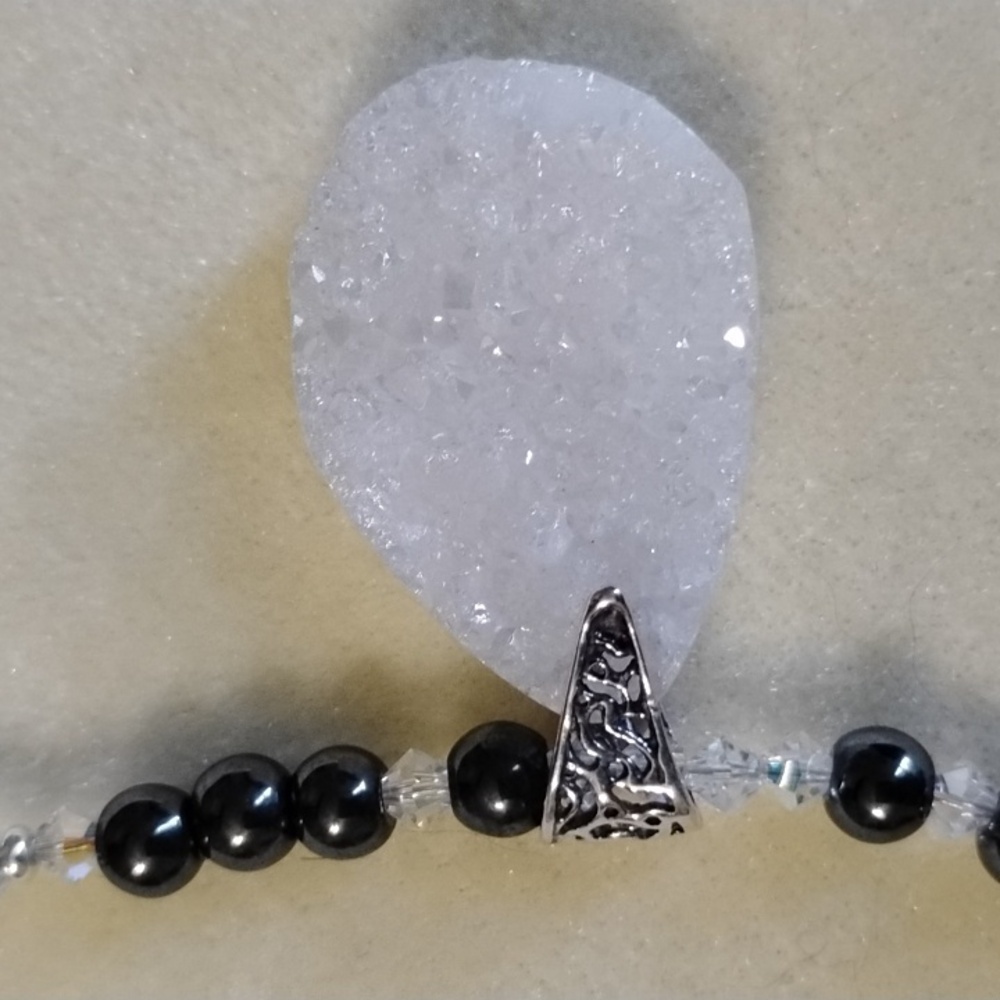 HAND CRAFTED TOURMILATED QUARTZ AND DRUZY NECKLACE WITH STERLING SILVER ARTISAN - Picture 8 of 9